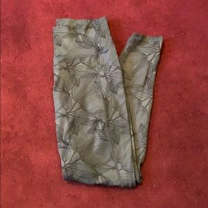 Limitless citrus black leggings